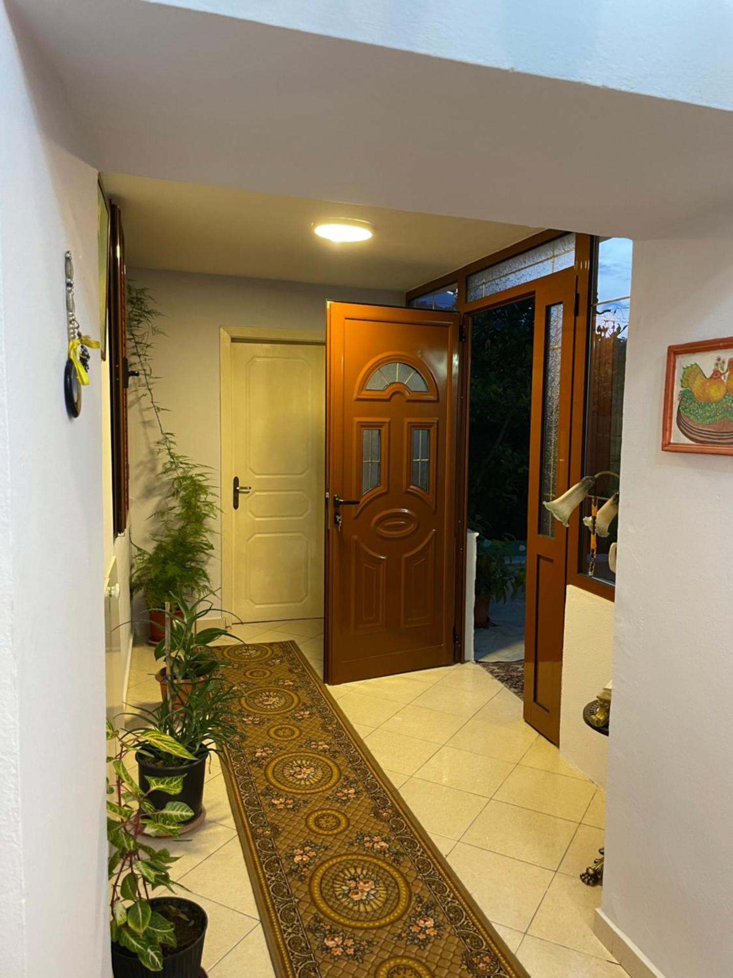 Luigi Guest House Gjirokastër Екстериор снимка
