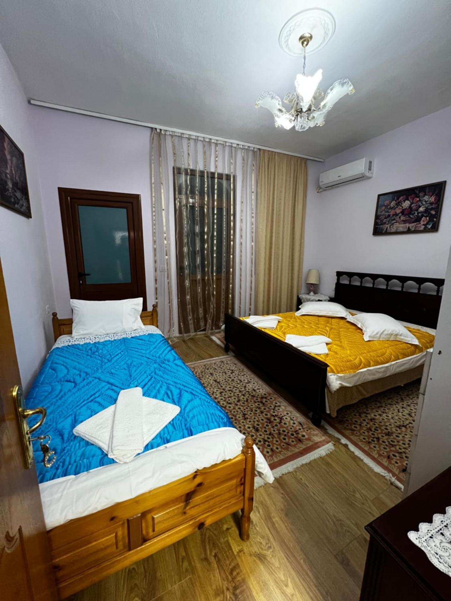 Luigi Guest House Gjirokastër Екстериор снимка