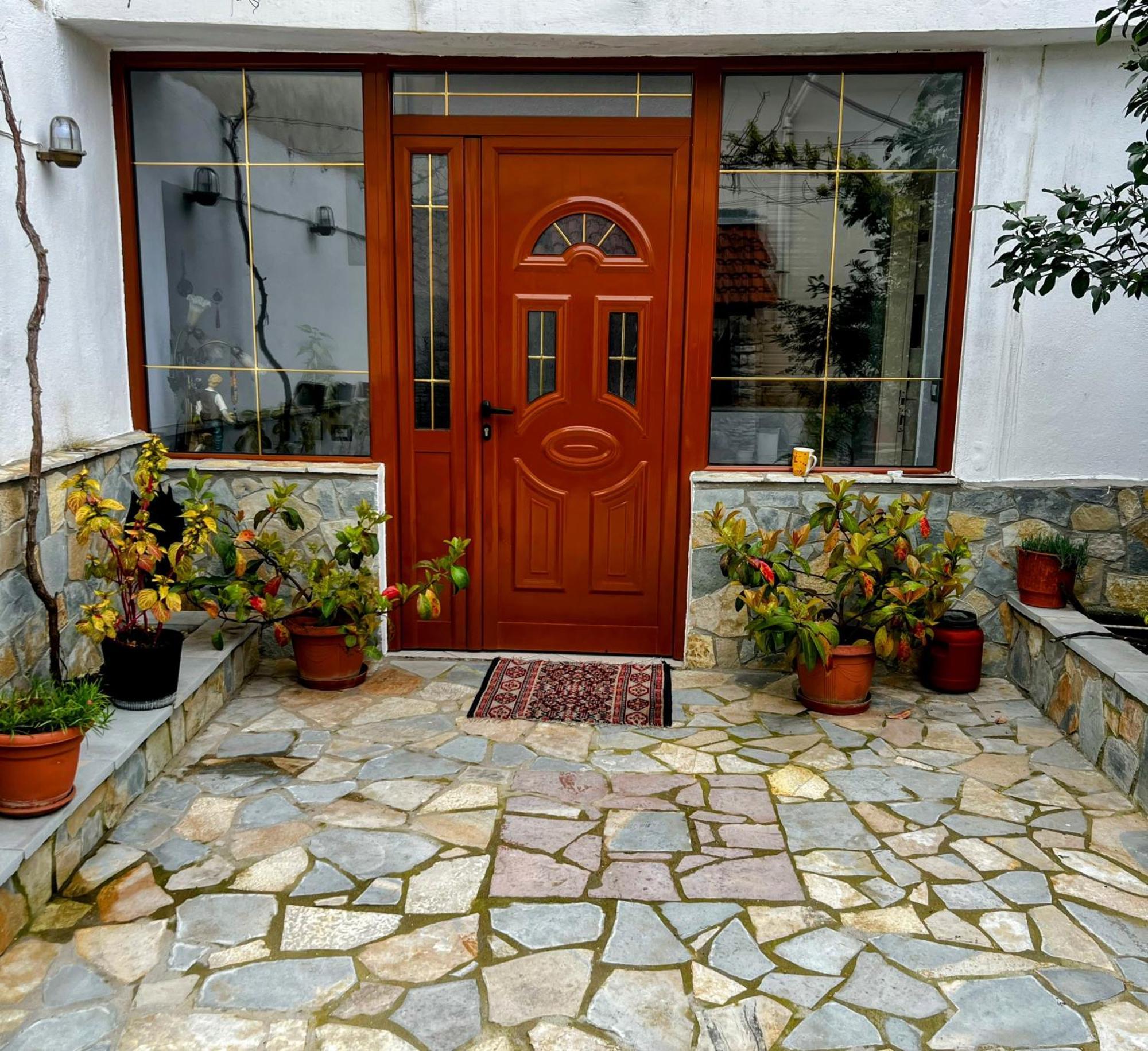 Luigi Guest House Gjirokastër Екстериор снимка